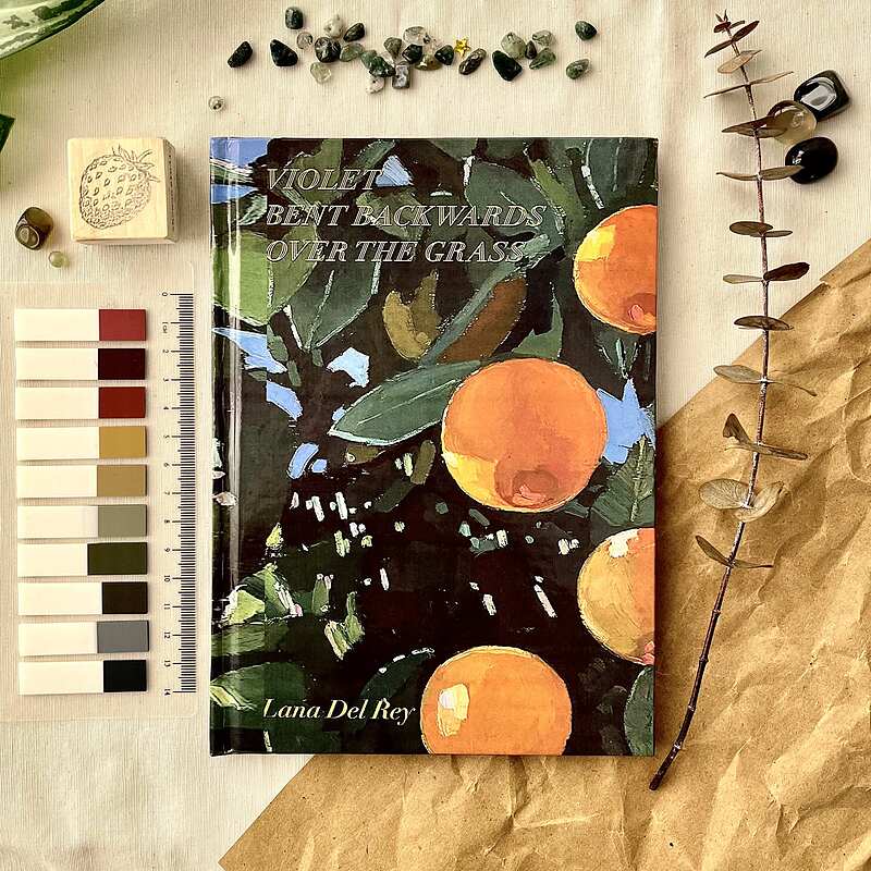 کتاب شعر لانا دل ری violet bent backwards over the grass🍊