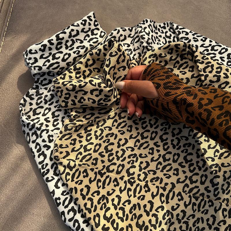 کراپ یقه اسکی پلنگی فینگردار