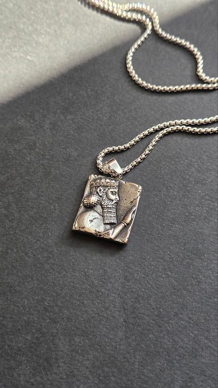 گردنبند داریوش کبیر 