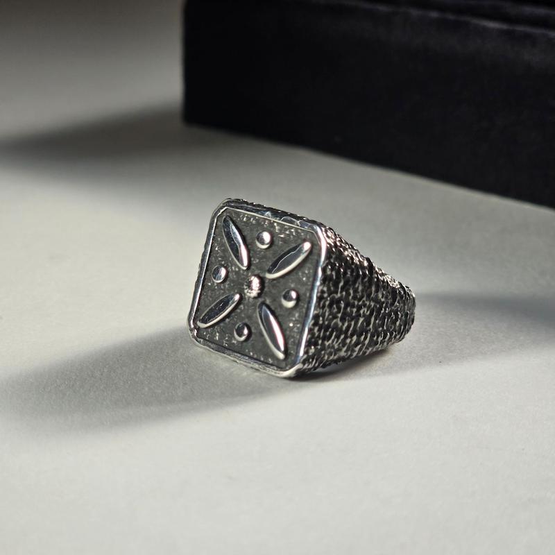 انگشتر درفش کاویانی 