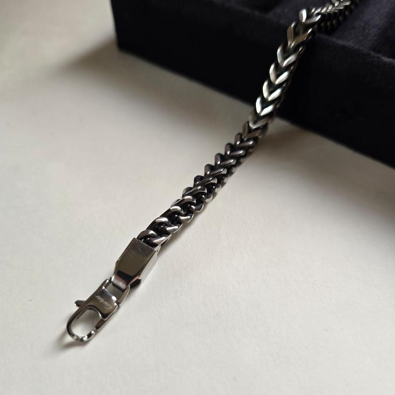 دستبند چهاروجهی مارچلو