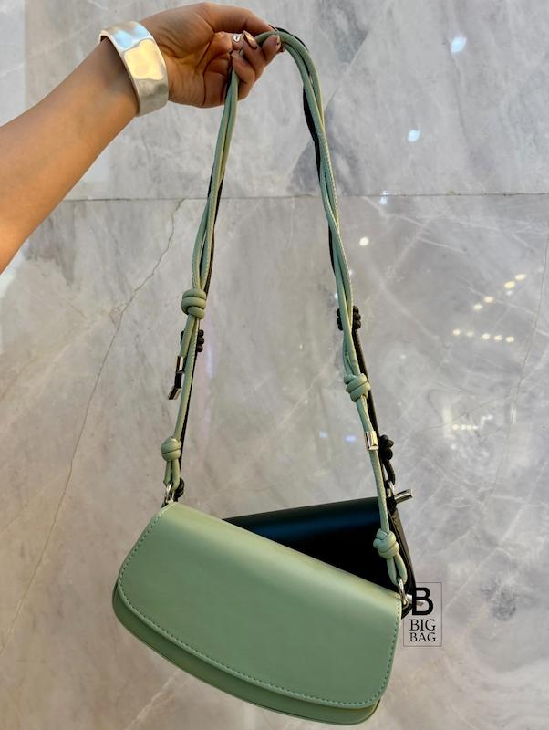 کیف نورا