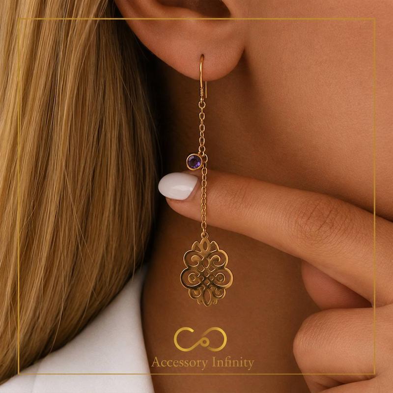 گوشواره آویز نگین دار طلایی