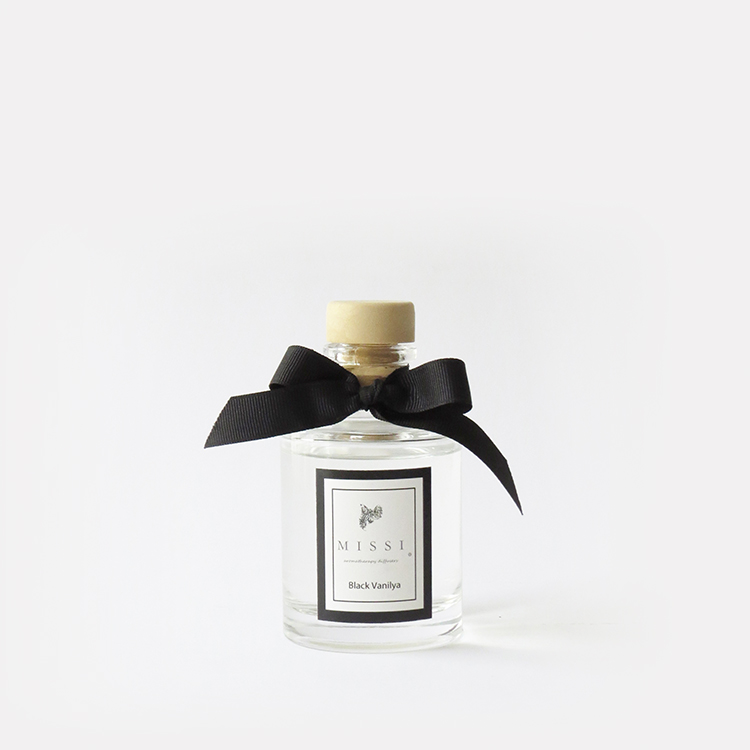 عطر خانگی black vanilla