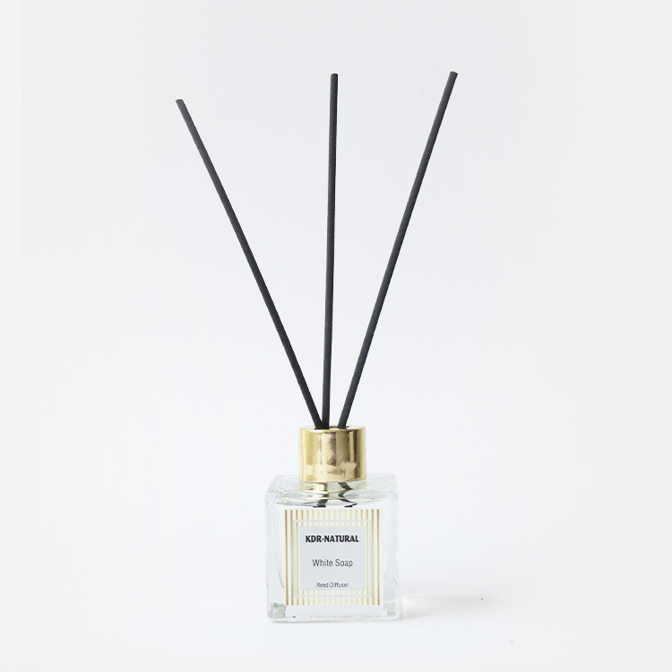 عطر خانگی صابون سفید کد ۱۲۸