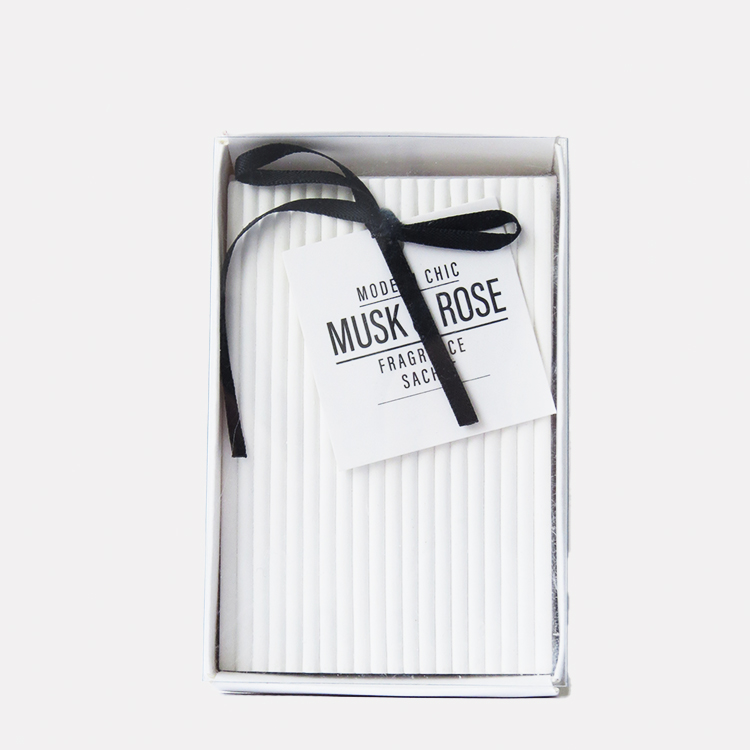 خوشبوکننده ساشه‌ای کد ۱۳۱