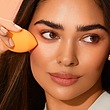 اسفنج تکی بیوتی بلندر برند ریل تکنیک | Real Techniques miracle Complexion Sponge 