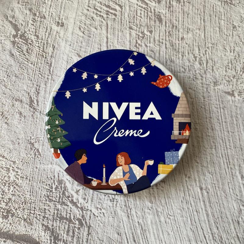 کرم مرطوب کننده نیوآ