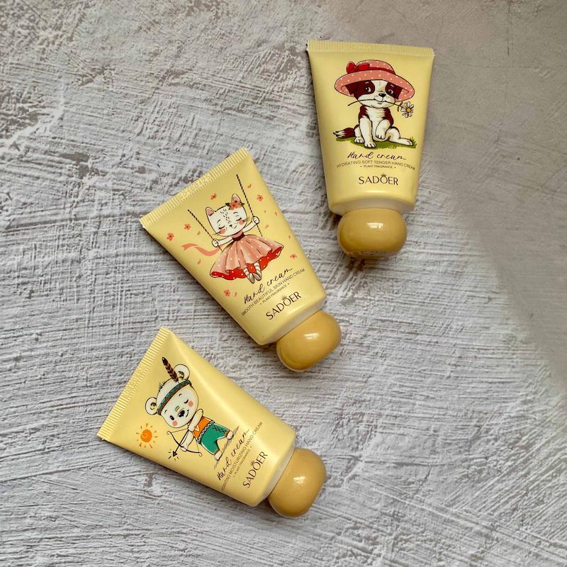 کرم مرطوب کننده دست سادور