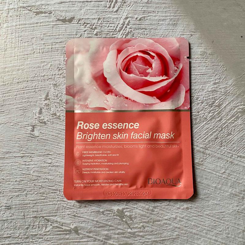 ماسک ورقه ای صورت مدل گل رز بیوآکوا Bioaqua