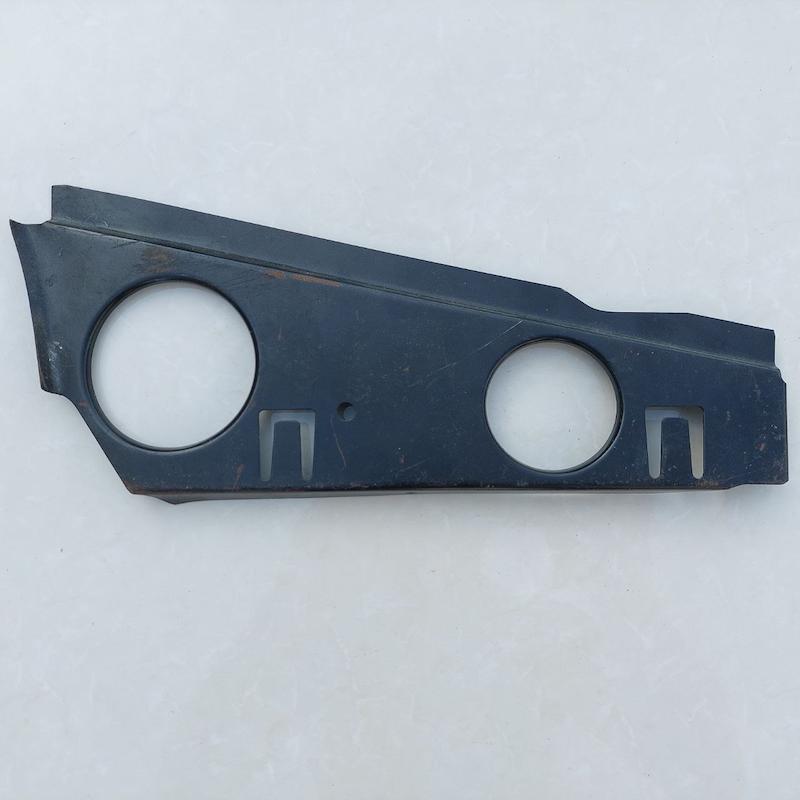 پنجره ای داخل صندوق E12