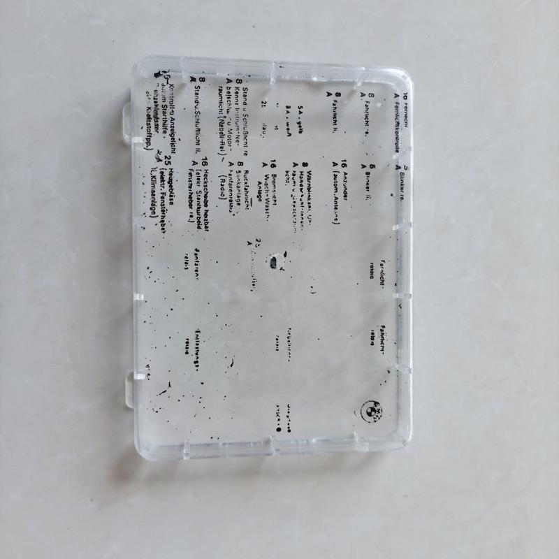 درب جعبه فیوز E12