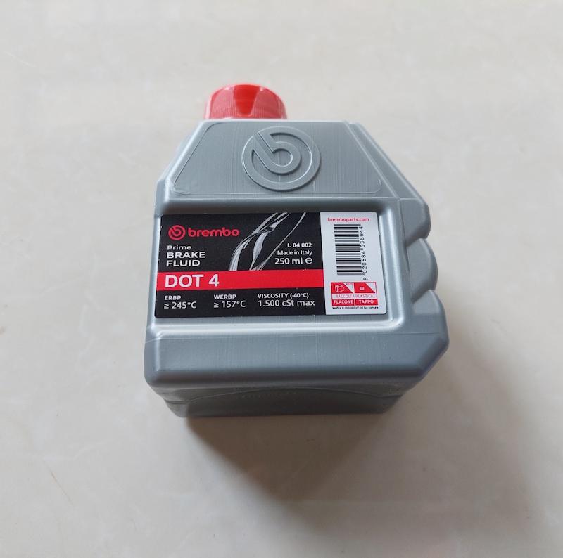 روغن ترمز DOT4 BREMBO