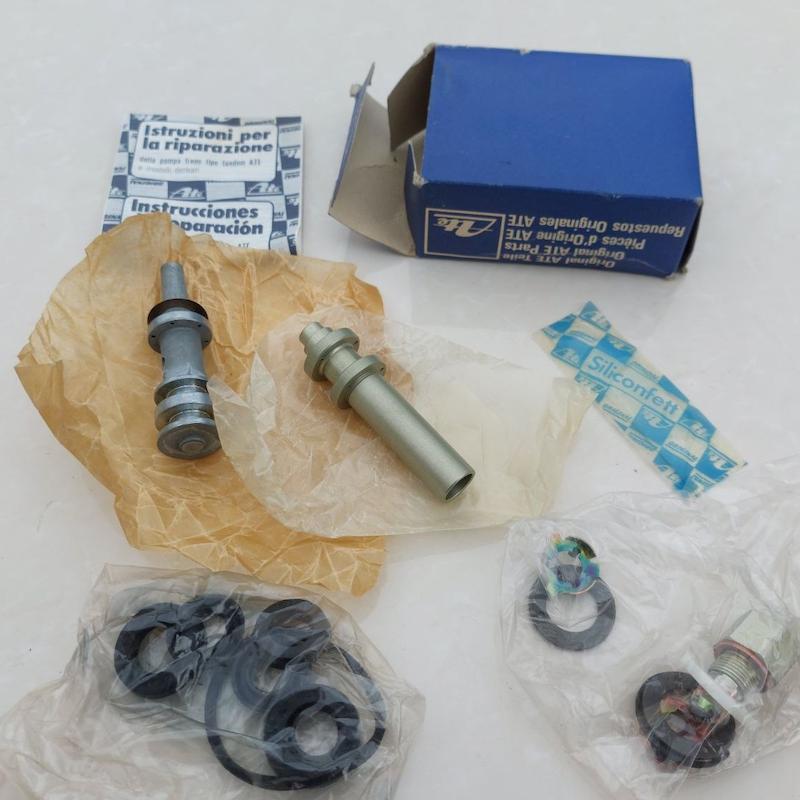 پک لوازم پمپ ترمز 2002