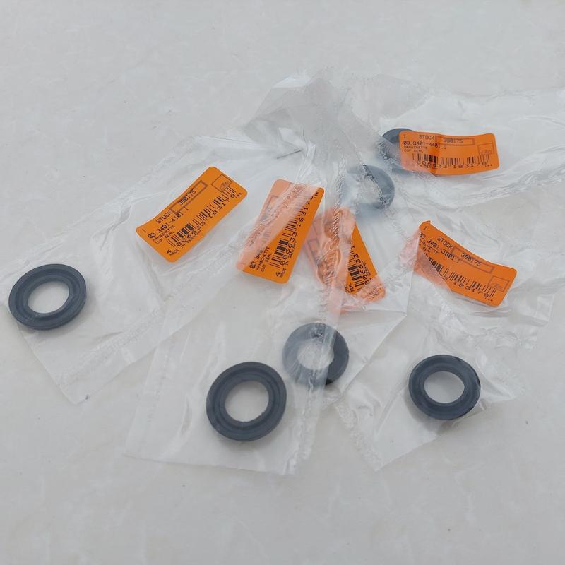 لوازم پمپ ترمز E12