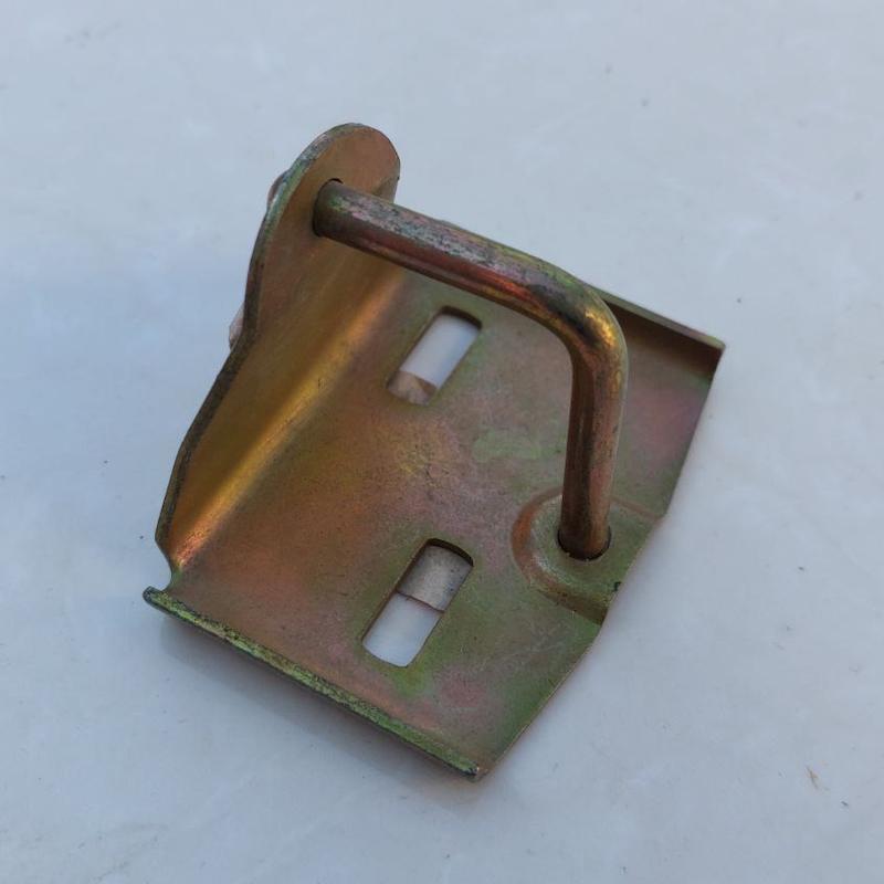 زبانه قفل کاپوت E12