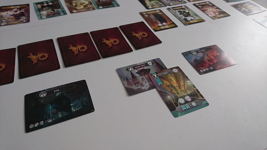 Volfyirion Card Game