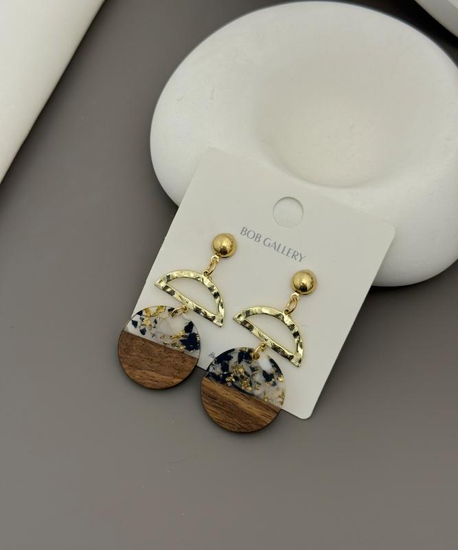 گوشواره چوب و رزین