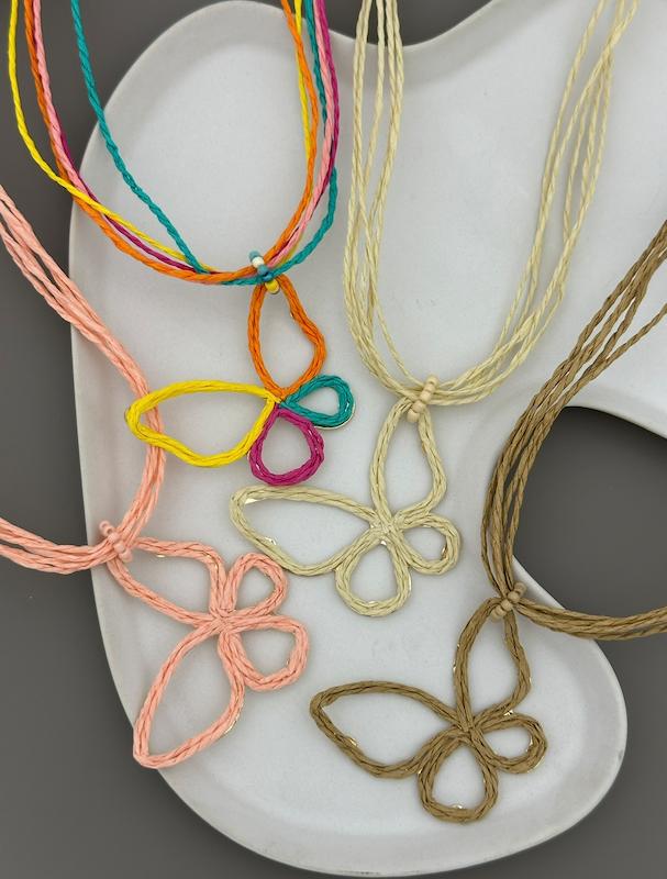 گردنبند رافیا