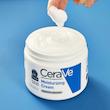 کرم مرطوب‌کننده سراوی | CeraVe Moisturizing Cream – تقویت‌کننده سد پوست و آبرسان عمیق