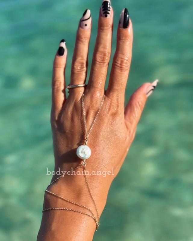 تمیمه مروارید باروک