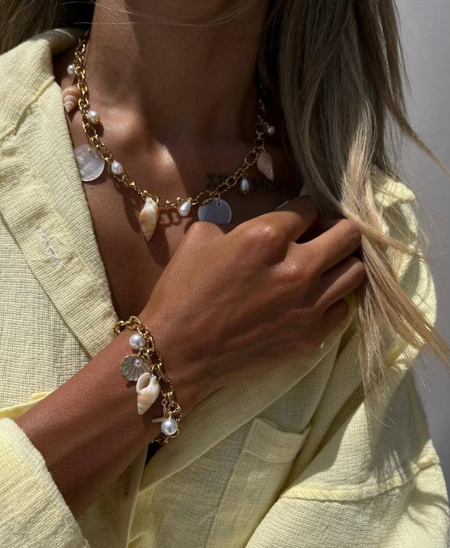 ست گردنبند و دستبند گوش ماهی