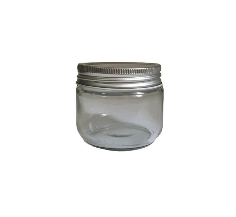 در کانتینری گرد ارتفاع ۶.۵ سانتی