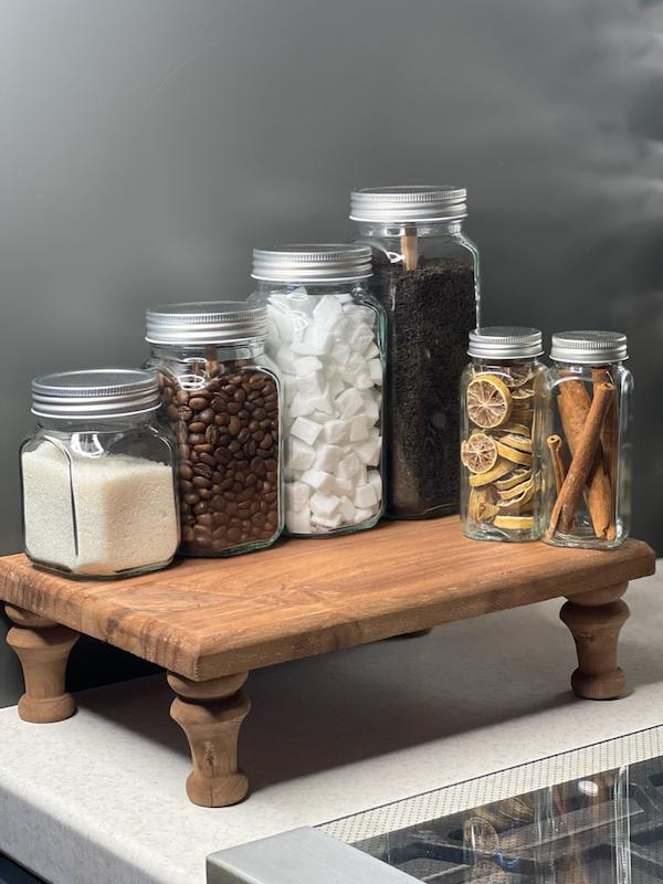 در کانتینری مکعبی ۱۲ سانت