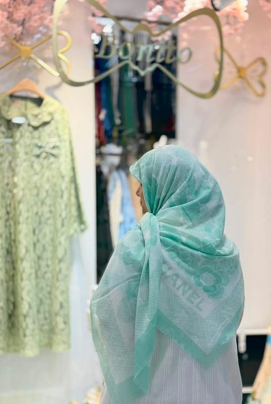 روسری طرح شنل