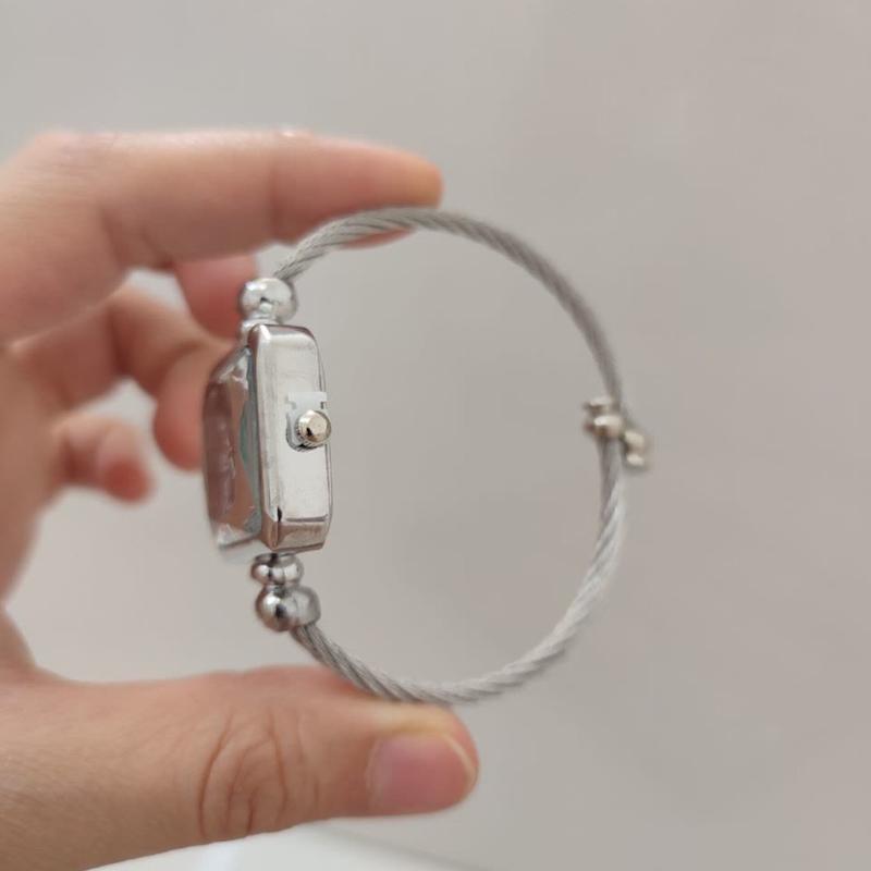 ساعت بنگلی صفحه رنگی فانتزی زنانه نقره ای 