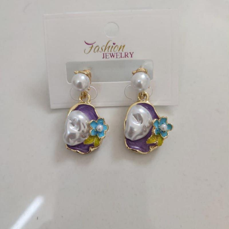 گوشواره میناکاری رنگی مدل مروارید دفرمه بنفش
