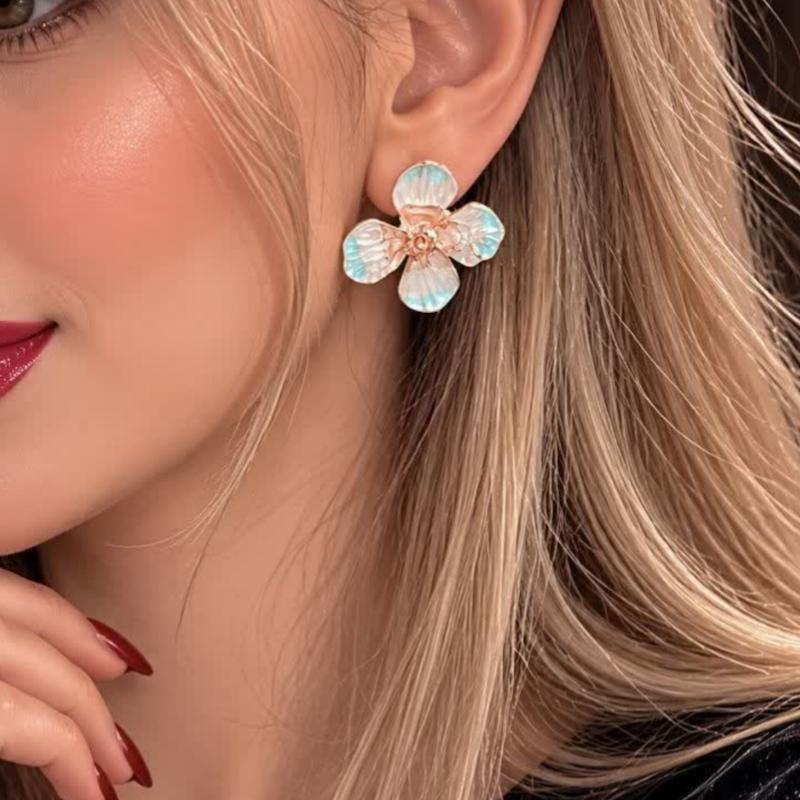 گوشواره میناکاری مدل گل چهار پر لبه آبی