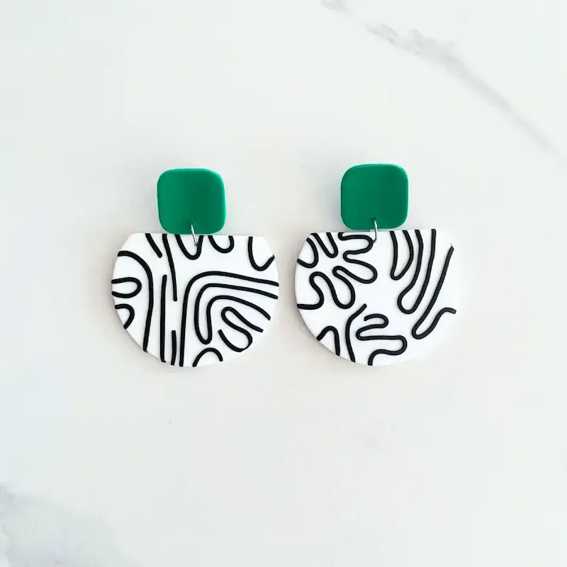 گوشواره سیاه سفید سبز