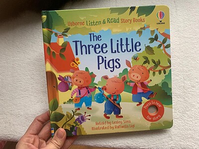 Listen & Read/ Three little pigs  کتاب سخنگو