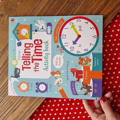 Telling the time/ Activity Book 