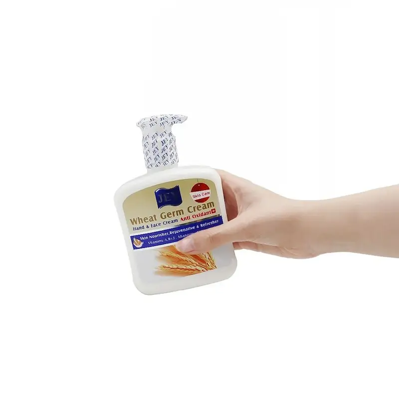 کرم پمپی مرطوب‌ کننده دست و صورت جی مدل Wheat Germ حجم 450 میلی‌لیتر