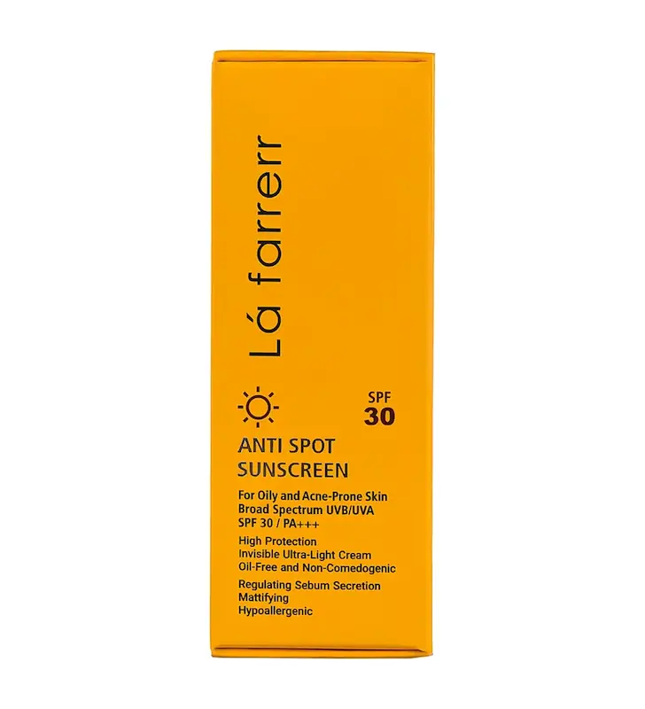ضد آفتاب و ضد لک  بی رنگ لافارر پوست چرب و آکنه دار SPF 30 حجم 40 میلی لیتر