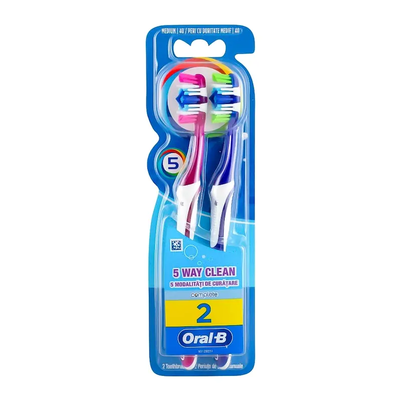 مسواک اورال بی 40-medium مدل 5 way clean بسته 2 عددی