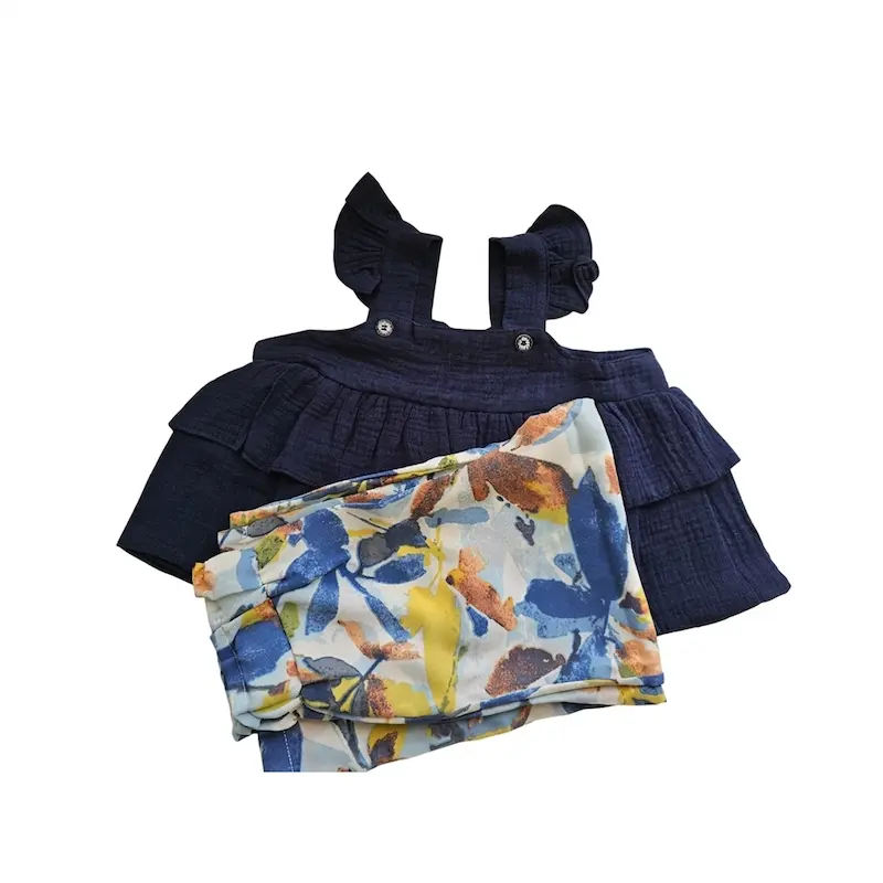 ست تاپ دکلته سرمه‌ای موسلین و شلوارک طرح گیاهی دخترانه مدل آیلا