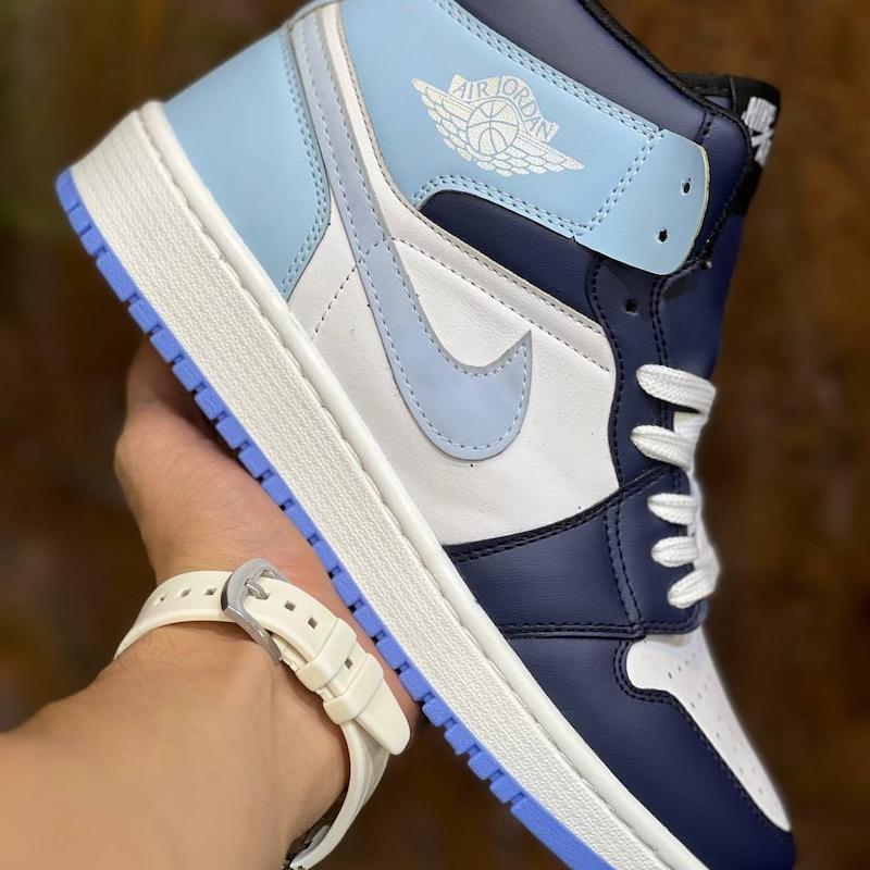 کتونی نایک ساقدار رنگ سرمه ای سفید آبی آسمانی