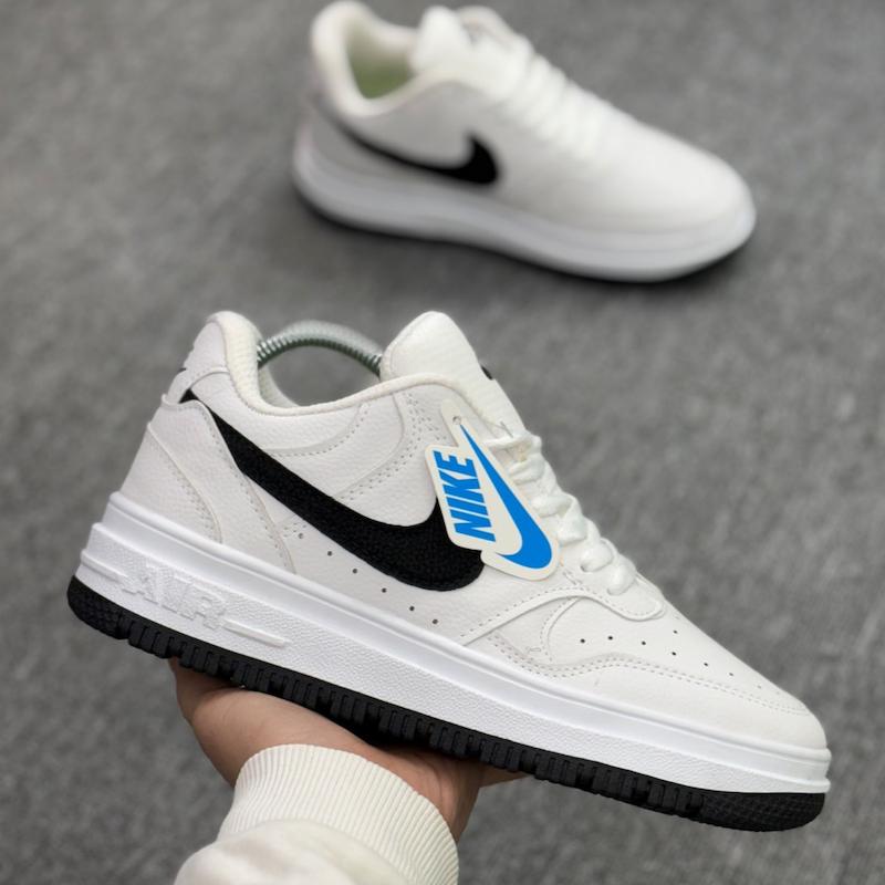 کتونی نایک سفید