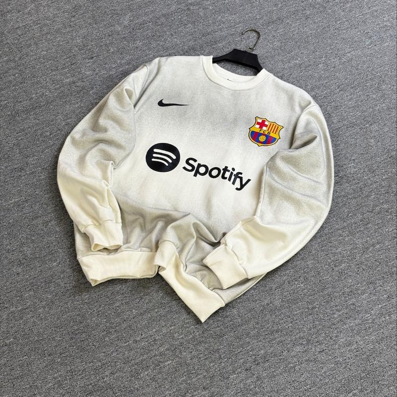 کیت بارسلنا سفید