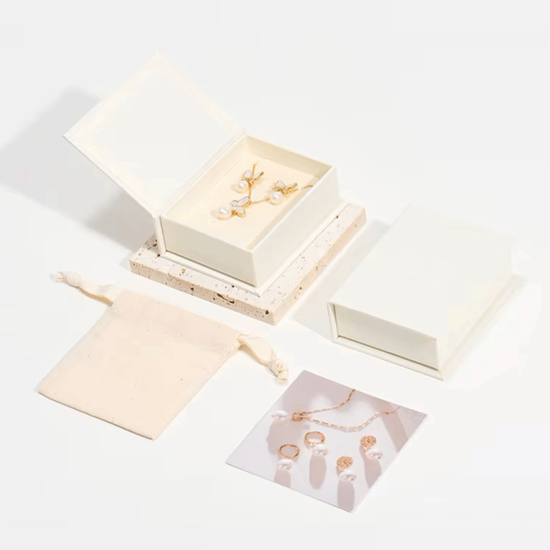 جعبه طلا کتابی ساده (هاردباکس)