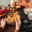 سوهان عسلی زعفرانی و گز لقمه ای 28 درصد پسته شیرین - ۳۸۰ گرم