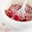 نمک حمام رز گلد مدل ROSE وزن 650 گرم