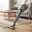جارو شارژی عصایی درما مدل DX700s با قدرت موتور 600 وات، مخزن 0.8 لیتری، دسته ارگونومیک قابل تنظیم در حالت دستی و عصایی، سبک و کم‌حجم برای نظافت آسان و موثر