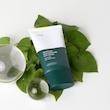 کرم ضد آفتاب بی‌رنگ دست، صورت آنوا SPF 50 مدل heartleaf محافظ UVA ،UVB ‌مناسب برای انواع پوست حجم 50 میلی‌لیتر