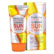 کرم ضد آفتاب بی رنگ فارم استی spf 50 مدل OIL-FREE مناسب پوست های مختلط و چرب حجم 70 میلی لیتر