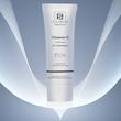 کرم ضد آفتاب بی‌رنگ صورت فولیسنس SPF 50 مدل Vitamin C ‌محافظ در برابر UVA/UVB مناسب برای انواع پوست حجم 40 میلی‌لیتر