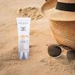 فلوئید ضد آفتاب رنگی اریکه، SPF50، مدل CO_GB، ‌مناسب پوست‌های چرب و مختلط با تنالیته متوسط و حجم 50 میلی‌لیتر، محافظت‌کننده در برابر اشعه‌های UVA و UVB، دارای فرمولاسیون فاقد چربی و گلیسیرین، با ماندگاری 2 ساعته